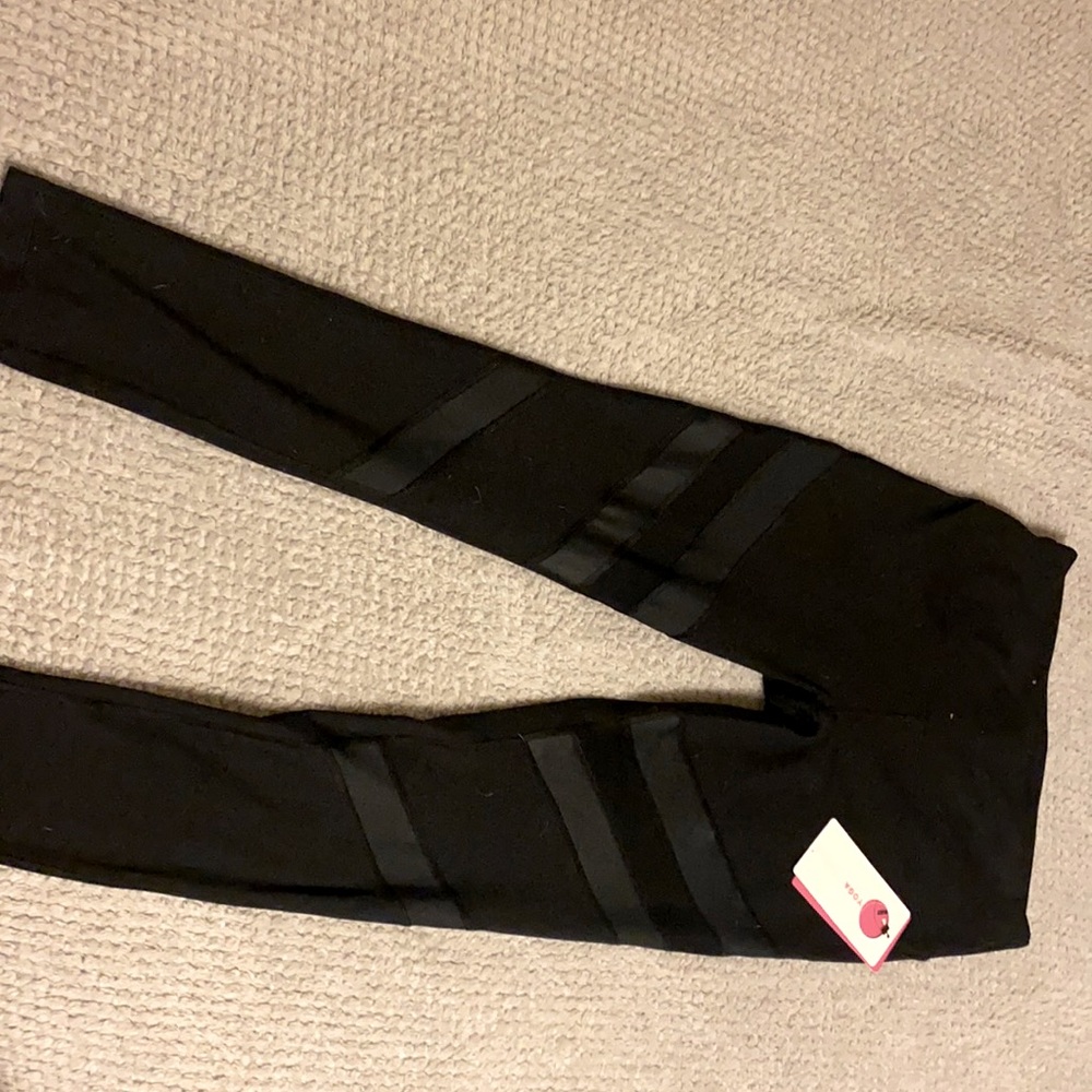 Yogalicious Leggings NWT